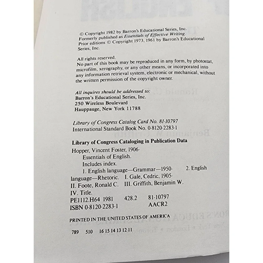 Essentials of English : A‎ Practical Grammar and Handbook of Effective Writing